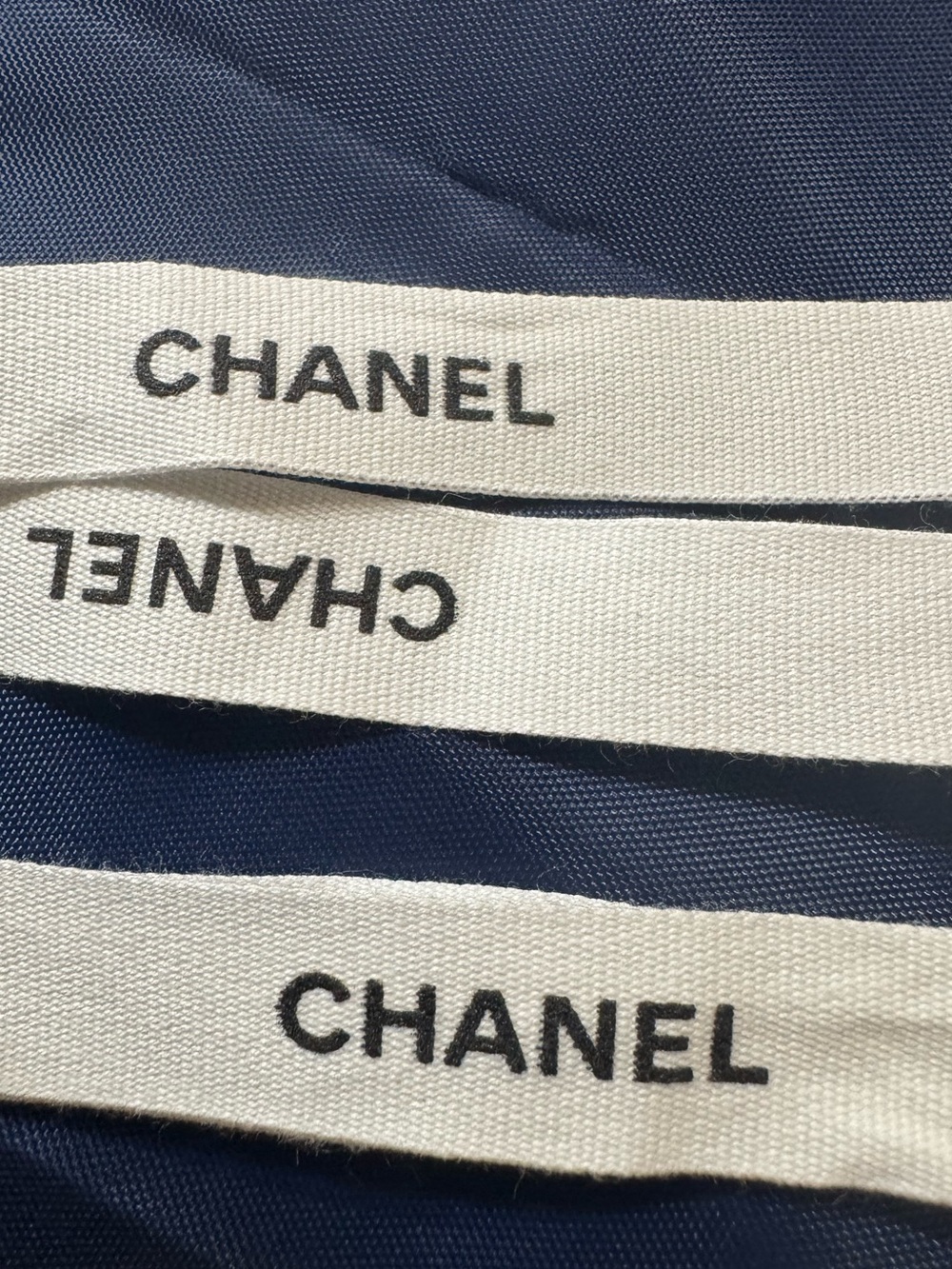 CHANEL 💯 Authentic Iconic White with Black Logo branding  Ribbon. — SEE NOTES